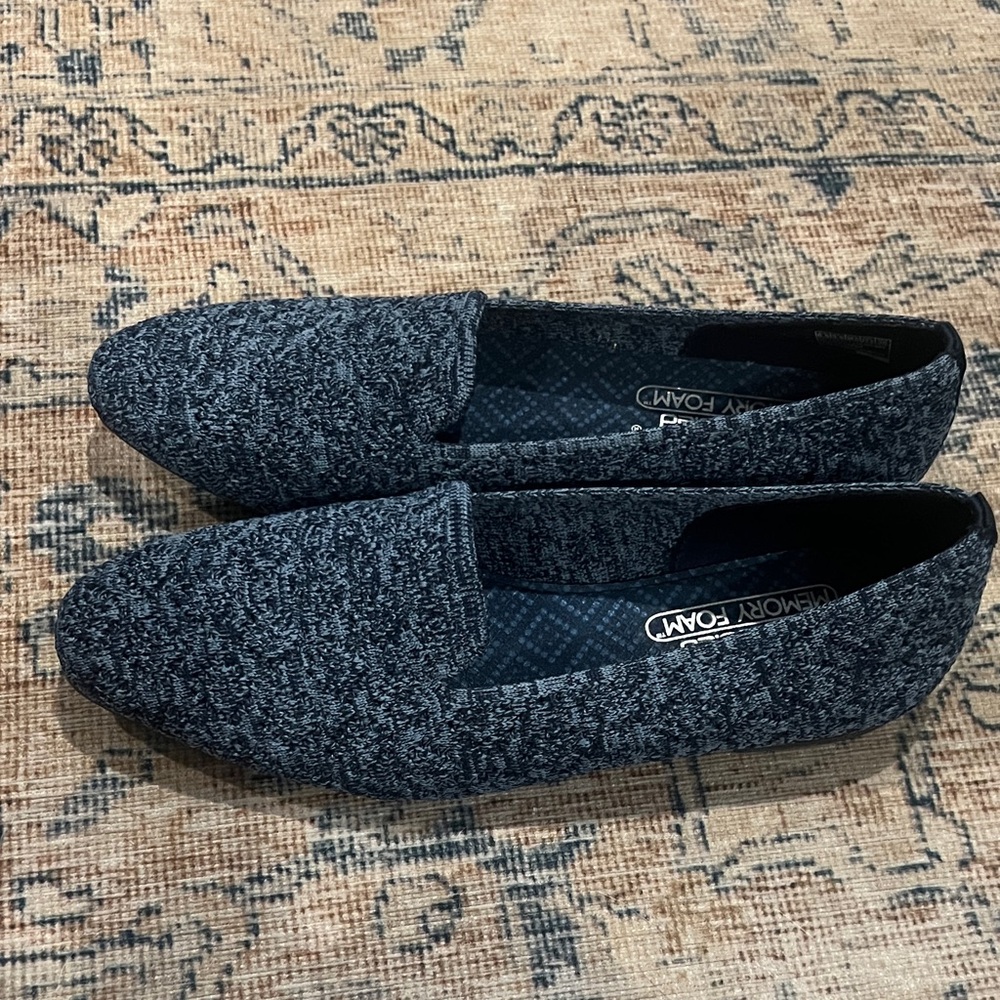Skechers womens Blue Knit Memory Form Slip-On Loafers size 6 1/2 - Picture 5 of 10